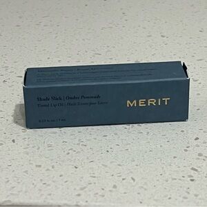 Merit Shade Slick Hydrating Tinted Lip Oil in Pink Beet - New in Box